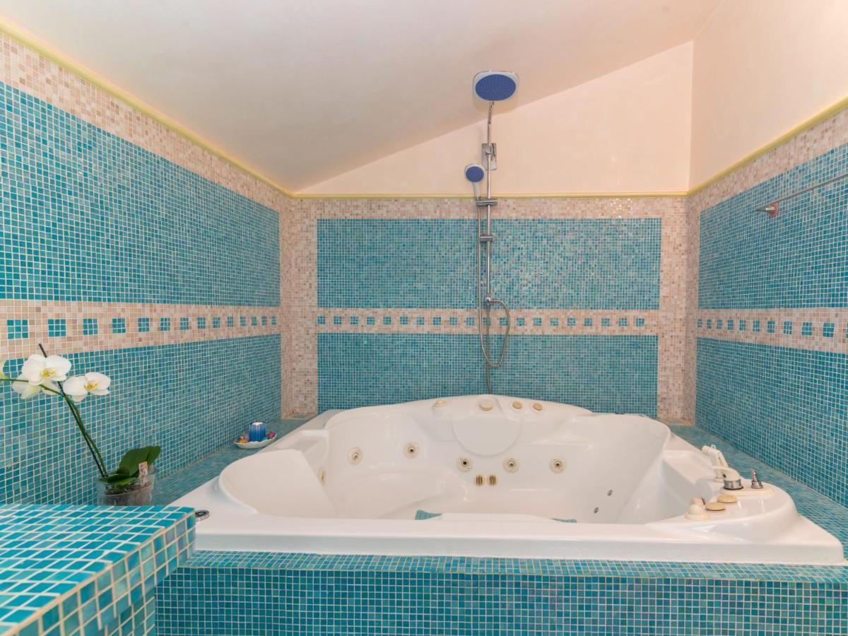 Villa Surphinia By Interhome Bari Sardo Buitenkant foto